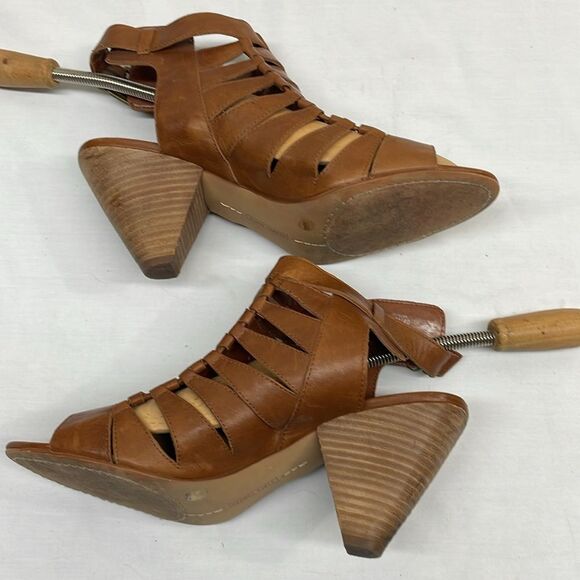 Vince Camuto Elika Huarache Sandal 3.5” Heel Leather - Picture 3 of 14